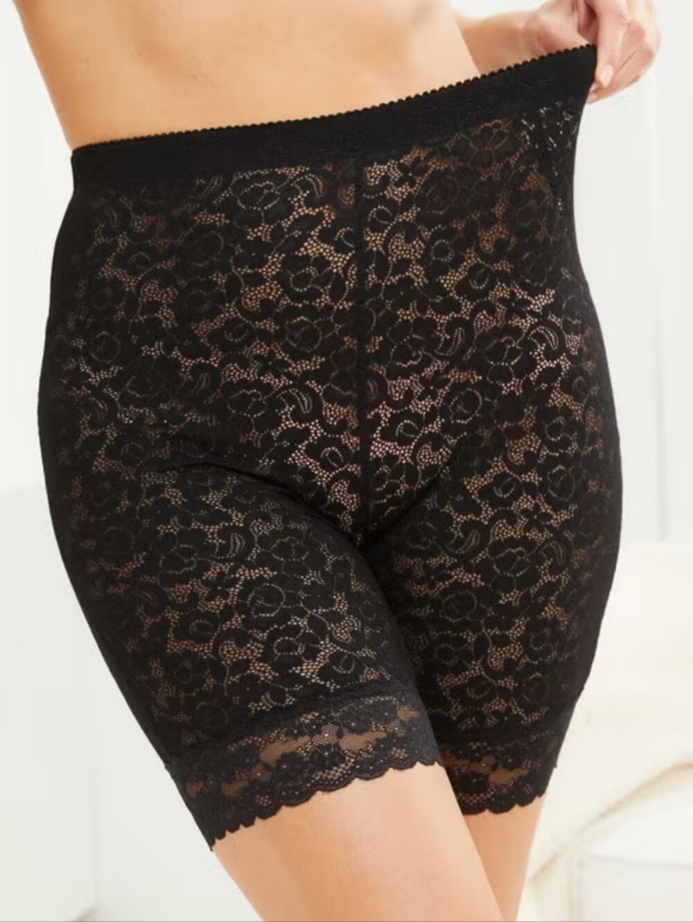 Black Lace High-Waist Shaping Bike Shorts